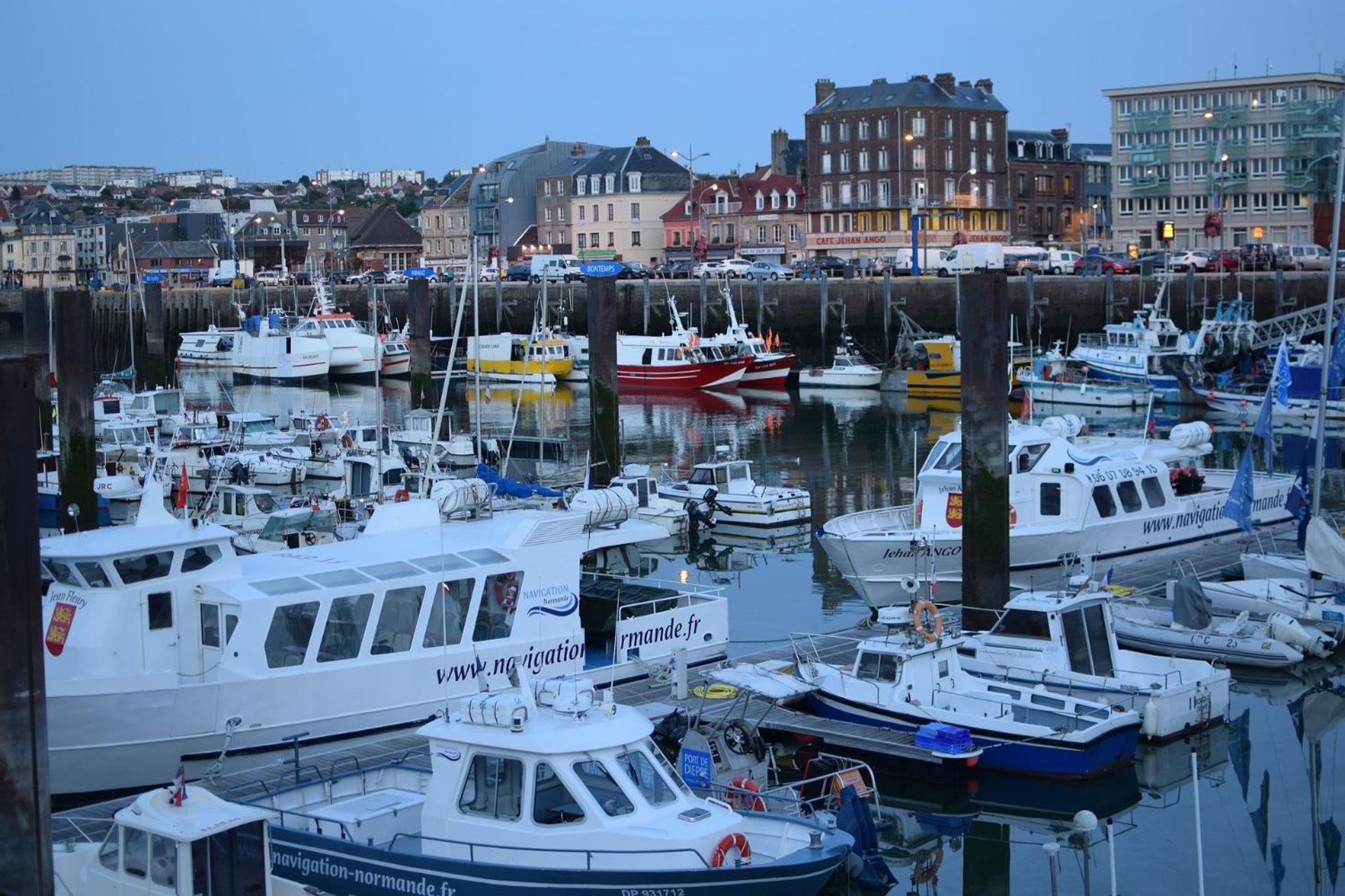 Le Nid Dieppois - Sur Les Quais De Dieppe, Entre Port & Plage Екстериор снимка